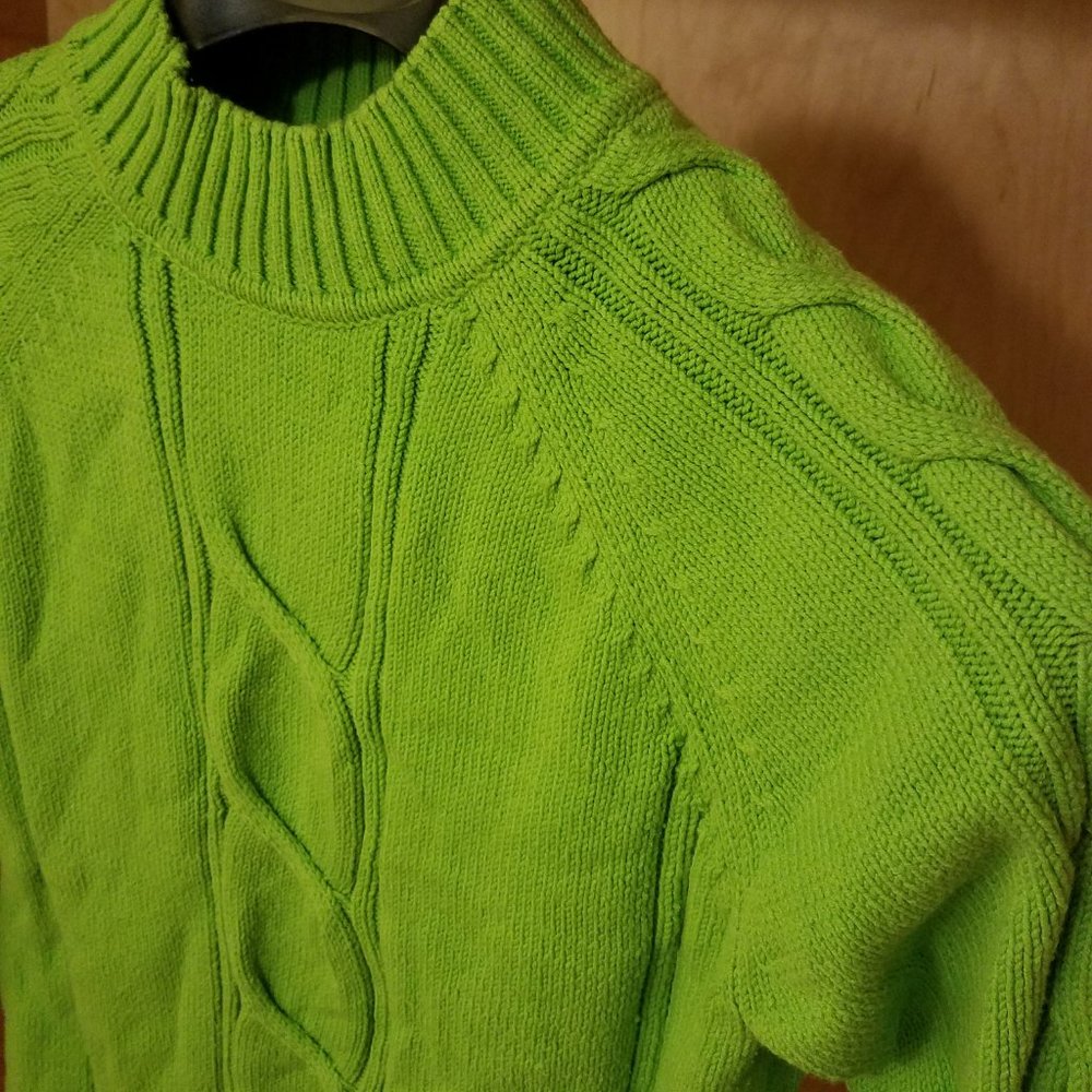 Green Knit Pattern Sweater